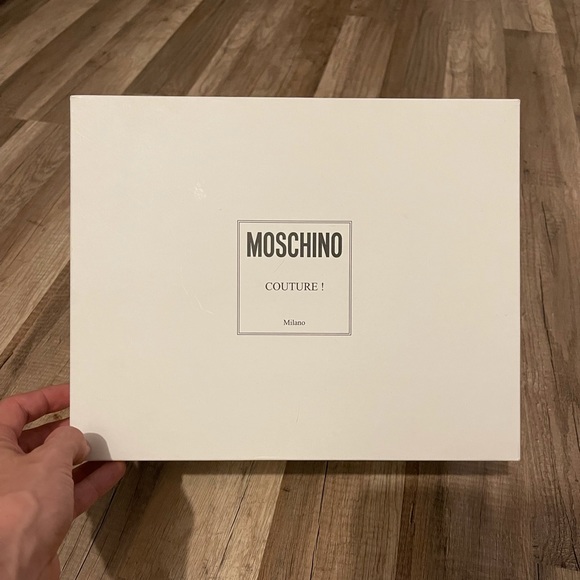 ORIGINAL Moschino blue baroque cap - Picture 4 of 5